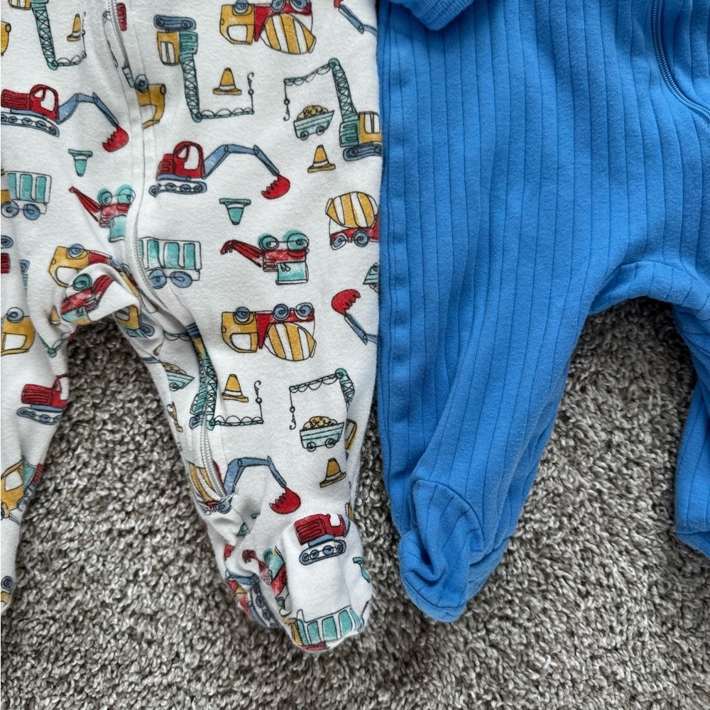 Little Me Baby Boy Footed Sleeper Bundle Pajamas Footies Set Size 0-3 Months - Picture 7 of 9